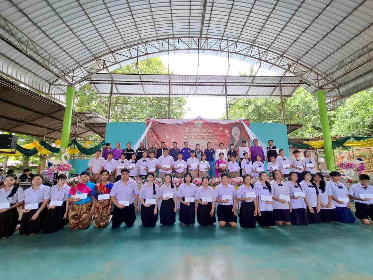 ร่วมต้อนรับรัฐมนตรีช่วยว่าการกระทรวงเกษตรและสหกรณ์